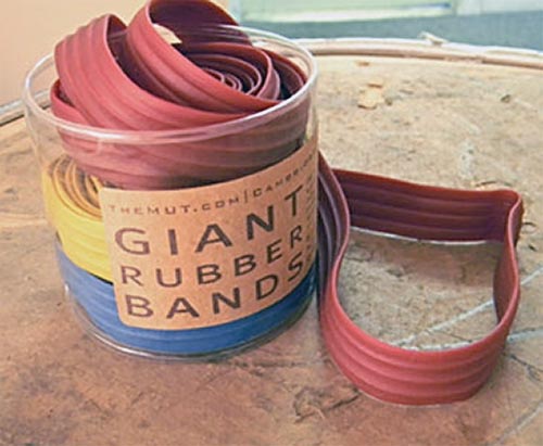 https://www.handmadecharlotte.com/wp-content/uploads/2010/10/giant_rubber_bands.jpg