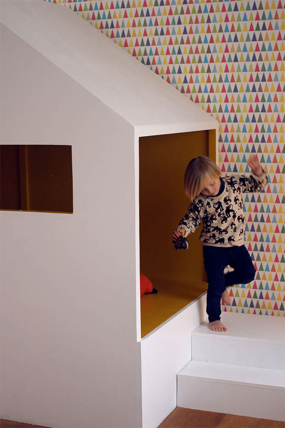 Kid indoor playhouse -  France